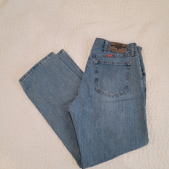 Wrangler Other - Wrangler Light wash Straight Leg Jeans